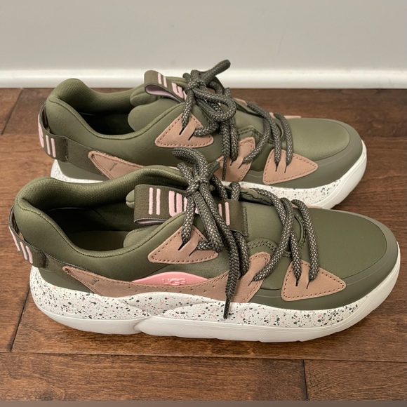 Ugg Olive Green and Pink La Cloud Lace Confetti Women Fashion Sneakers Size 9.5 - Picture 2 of 11
